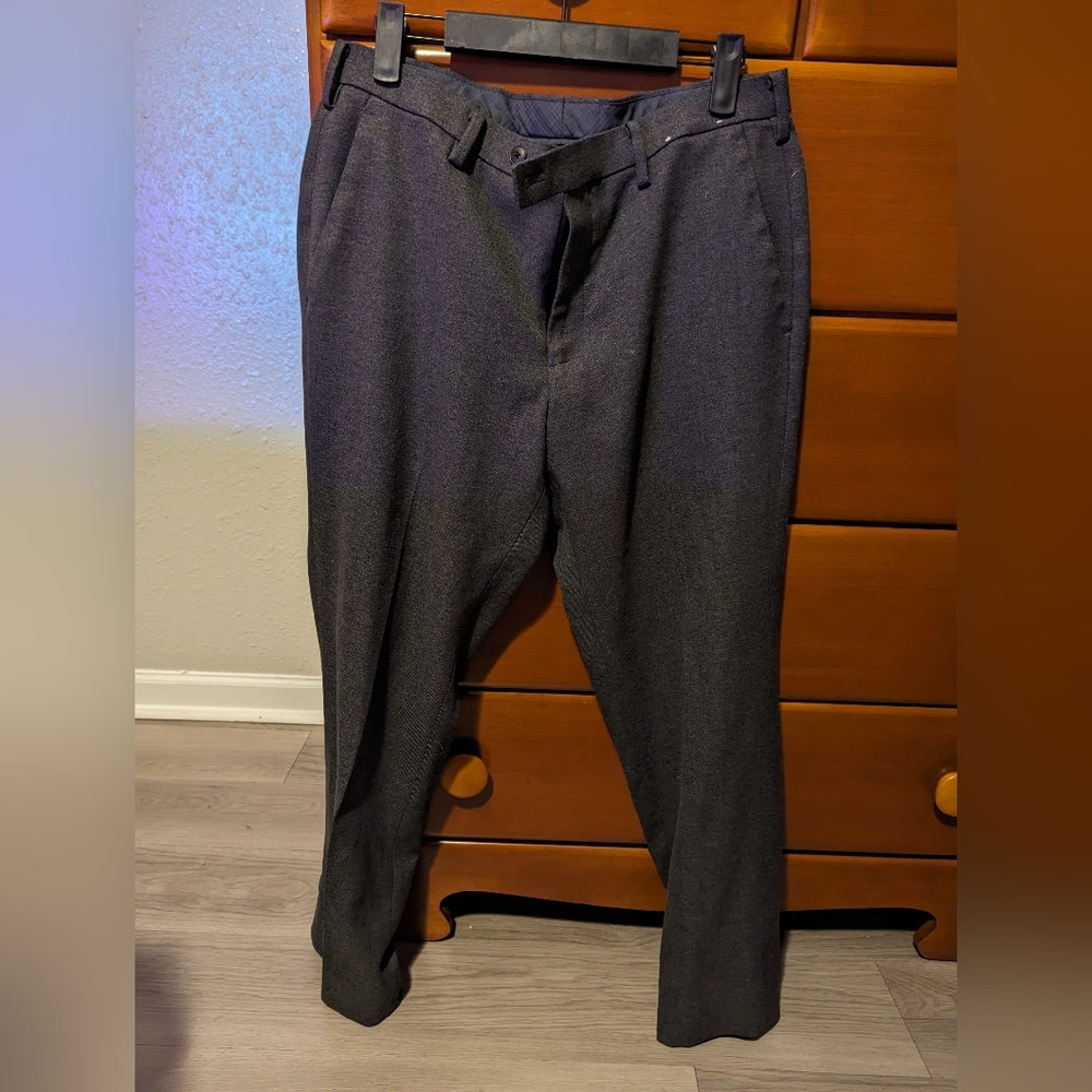 Uniqlo Charcoal Dress Pants 32/34